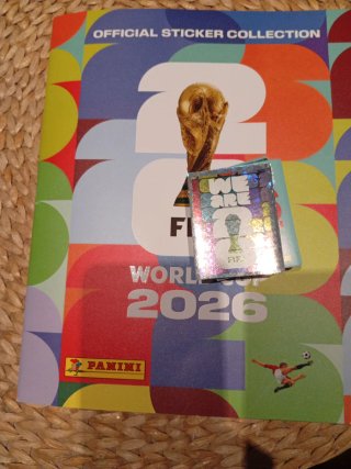 300 Cromos diferentes Mundial 2026 y Álbum Panini