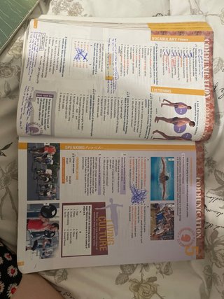 Living English 1 Bachillerato. Student's book