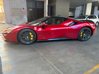 Ferrari SF90 2023