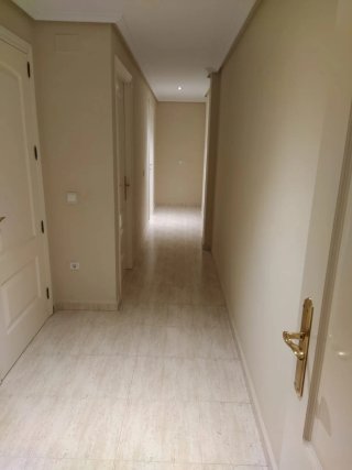 Alquiler piso con jardín en las Vaguadas
