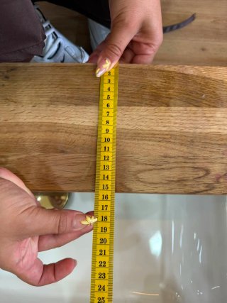 Estantería de madera rústica