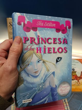 7 libros juveniles en buen estado