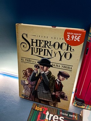 7 libros juveniles en buen estado