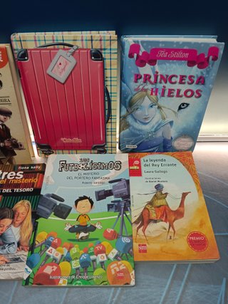 7 libros juveniles en buen estado