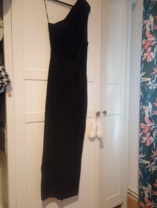 Vestido midi terciopelo Zara asimétrico S