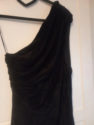 Vestido midi terciopelo Zara asimétrico S