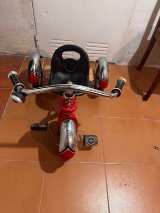 Triciclo Schwinn Roadster Rojo