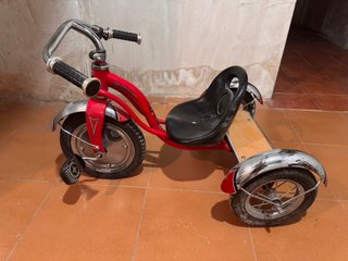 Triciclo Schwinn Roadster Rojo