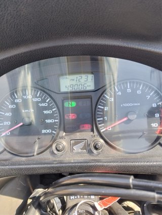 Honda Deauville 700 ABS Negra/Dorada