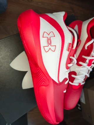 Botines Under Armour Rojos y Blancos