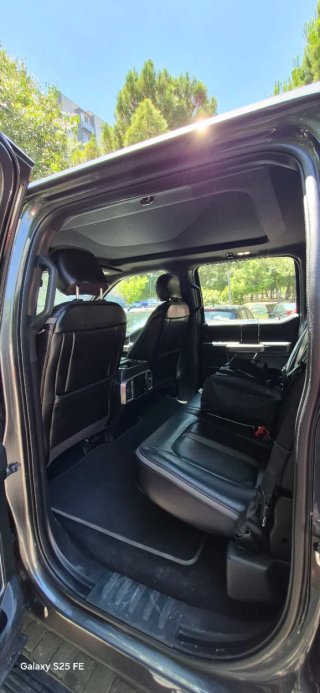 FORD F150 LOBO PLATINUM