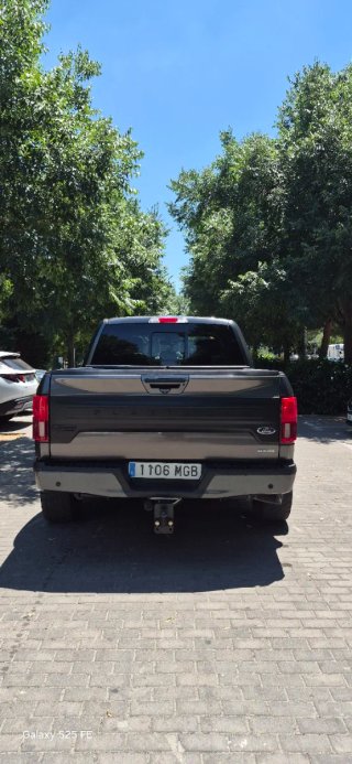 FORD F150 LOBO PLATINUM