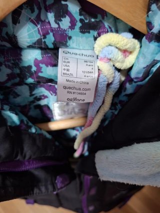 Abrigo niña Quechua negro y morado talla 4 y 5