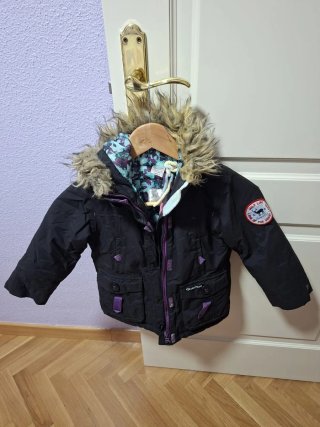 Abrigo niña Quechua negro y morado talla 4 y 5