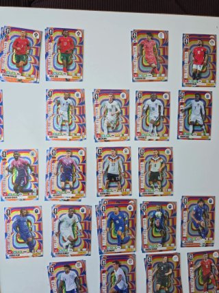 30 Cromos Panini Adrenalyn Mundial XL Ed. Limitada