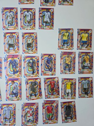 30 Cromos Panini Adrenalyn Mundial XL Ed. Limitada