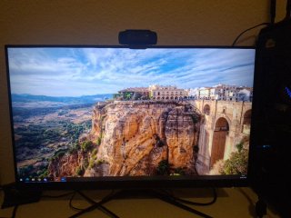 Torre Gaming, mas pantalla msi
