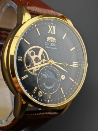 Reloj Mod Orient Automático Dorado Negro