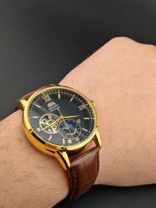 Reloj Mod Orient Automático Dorado Negro