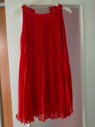 Vestido rojo plisado sin estrenar
