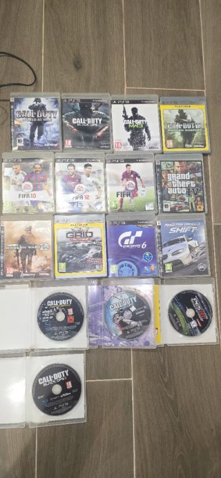 Consola PS3 Slim Nera + 3 Controller + 16 Giochi
