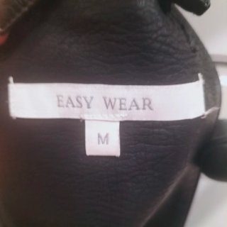 Vestido Negro Cuero Cremallera. En perfecto estado
