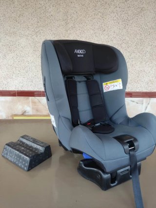 Silla coche Axxkid Move a contramarcha