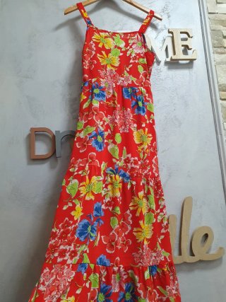 Vestido Zara floral rojo talla M