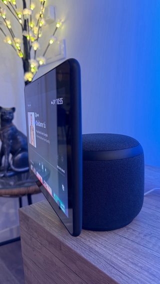 Amazon Echo Show 10 (3ª Gen) Schermo Intelligente