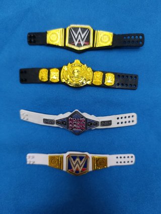 Lote 4 Cinturones Figuras WWE