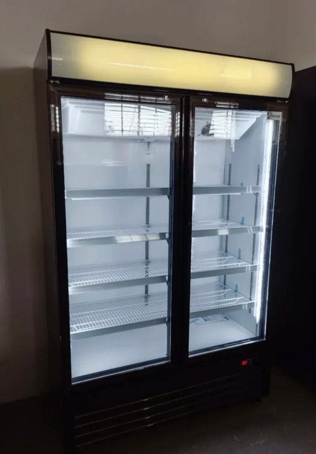 armario expositor de frio de bebidas