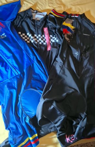 Lote Ropa Ciclismo M/L Maillots Culottes Mono
