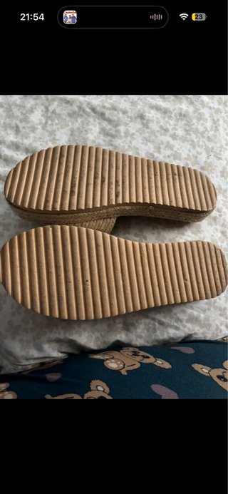 Chanclas de cuña con esparto