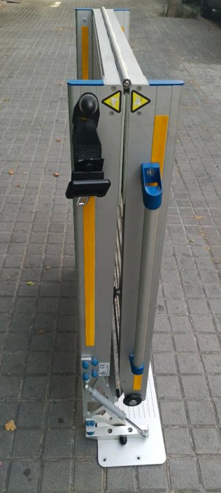 Rampa plegable hidráulica