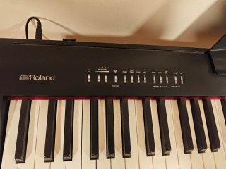 Piano Roland FP-30