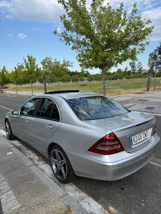 Mercedes-Benz Clase C 2003