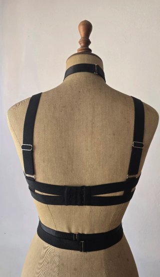 Lencería 3-pieces harness negro ajustable