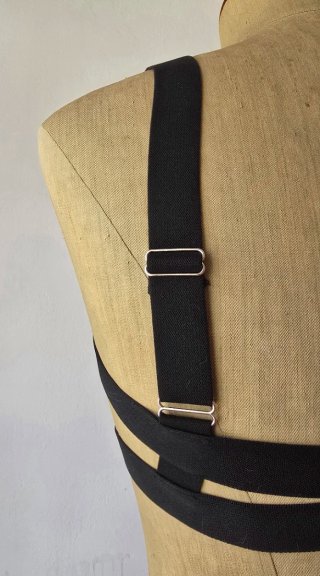 Lencería 3-pieces harness negro ajustable