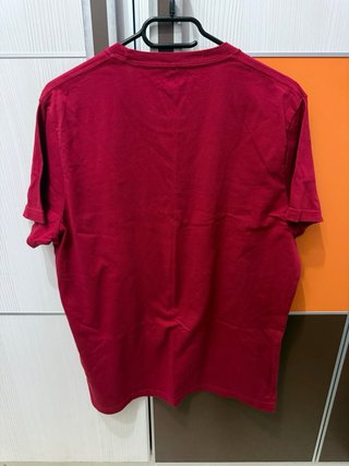Camiseta Hollister Logo Granate Talla L