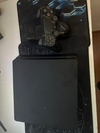 Consola PlayStation 4 Slim Negra