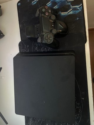 Consola PlayStation 4 Slim Negra