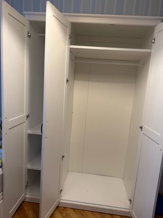 Armario IKEA blanco con espejo