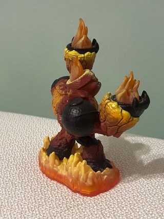 Skylanders Giants Hot Head