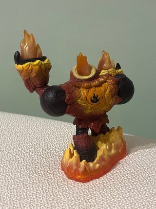 Skylanders Giants Hot Head