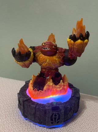 Skylanders Giants Hot Head