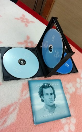CD Julio Iglesias Eternamente Julio 4CD