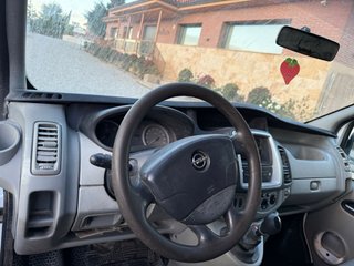 Opel Vivaro 2012