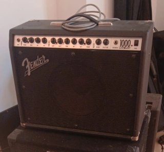 Amplificador Fender 1000 Roc-Pro