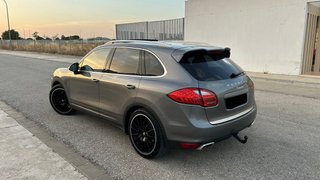Porsche Cayenne 2012 Full Extras