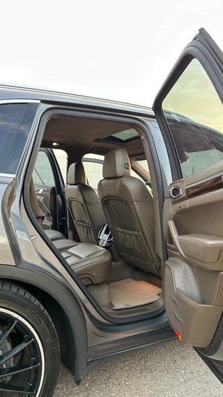 Porsche Cayenne 2012 Full Extras